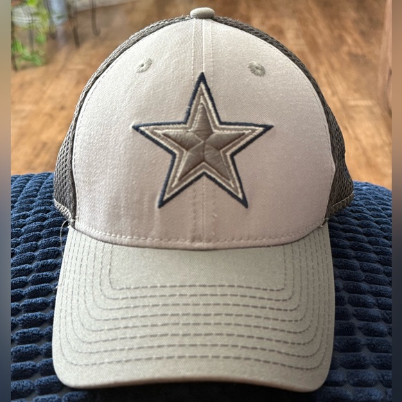 New Era Other - 🖤 Dallas Cowboys New Era 39THIRTY Flex Fit Trucker Hat – Small / Medium